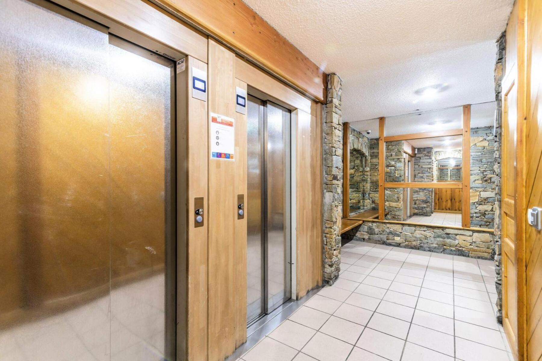 Arcelle - Location: En Plein Centre De La Station Mae-9104 Apartment Val Thorens